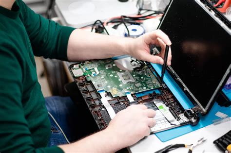 6 Signs to Replace Your Laptop Battery