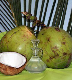 Coconut Oil For Acne: The Oil That Keeps Pimples At Bay