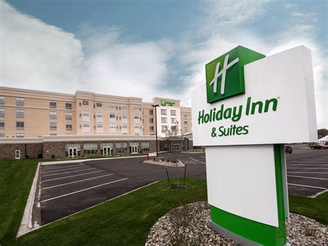 Hotel in Mt. Pleasant, MI | Holiday Inn & Suites Mount Pleasant