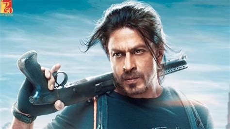 Shah Rukh Khan's new poster from Pathaan is all about tashan! Here's ...