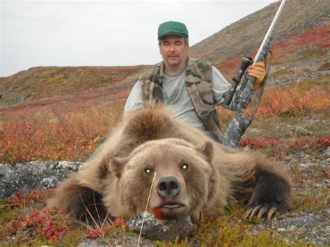 10-Day Grizzly Bear Hunt for One Hunter in Arctic Alaska - Includes Trophy Fee