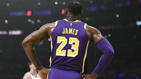 LeBron James jersey number: Why Lakers star is switching from 6 back to ...