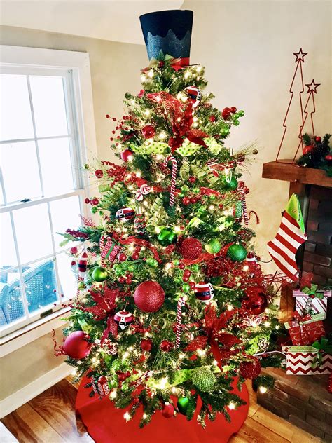 red and green Christmas tree | Green christmas tree decorations, Green ...