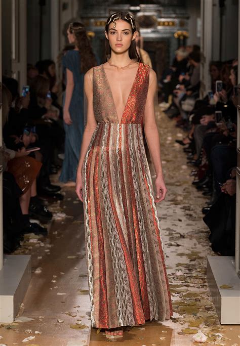 Valentino Spring/Summer 2016 Haute Couture Collection ‹ Fashion Trendsetter