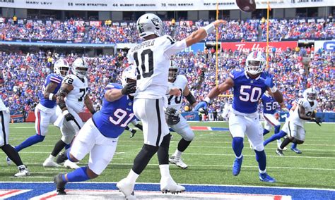 Raiders winners and losers in 38-10 defeat vs. Bills