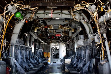 Bell-Boeing V-22 "Osprey" | The Bell-Boeing V-22 Osprey is a… | Flickr