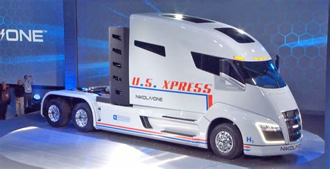 Nikola unveils its hydrogen-powered semi-truck