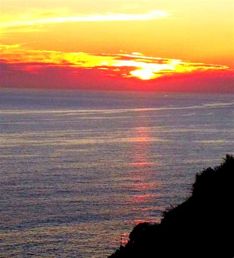 Sunset at Manarola#Italy | Manarola italy, Italy travel, Sunset