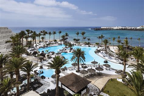 Melia Salinas in Costa Teguise • HolidayCheck | Lanzarote Spanien