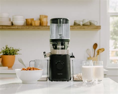 Nama J2 Cold Press Juicer – Juice Master