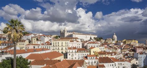 A Quick Tour of Lisbon's Architectural History - The Next Crossing