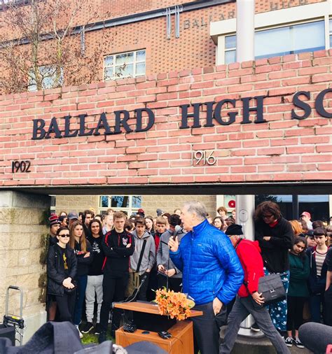 Ballard High students join Governor Inslee in National School Walkout – My Ballard