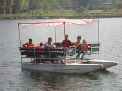 Boating in Fewa Lake Pokhara - New Pokhara Lodge