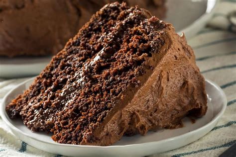 Grandma’s Old-fashioned Miracle Chocolate Cake Recipe (7 Ingredients ...