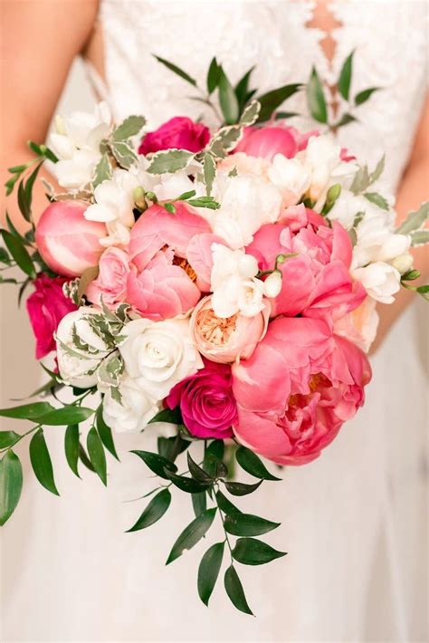 Pink & White Peony Bouquet in Chicago, IL | Leo's Metropolitan Florist