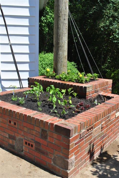 Best Brick Planter Ideas and Pictures 14 | Brick planter, Water wise landscaping, Outdoor ...