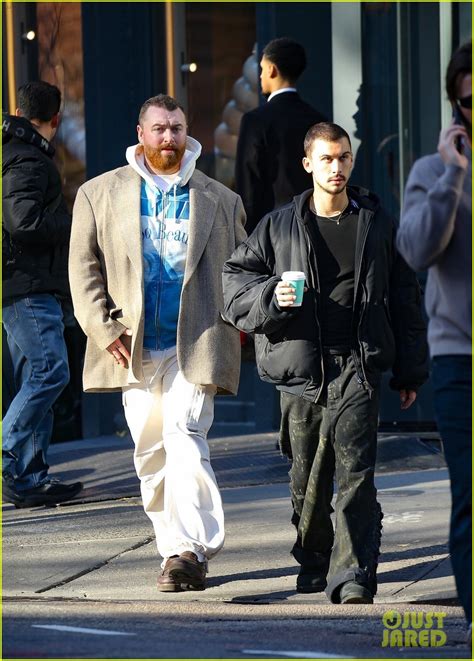 Sam Smith & Boyfriend Christian Cowan Share Loving Embrace During ...