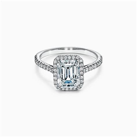 Emerald Cut Engagement Rings | Tiffany & Co.