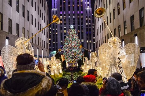 New York Christmas Hanukkah Holiday Lights Walking Tour 2024 - New York City