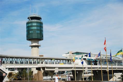 Info on Vancouver SkyTrain - Airport to Downtown