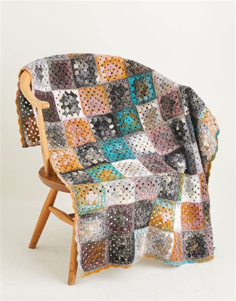 Crochet Granny Square Blanket in Sirdar Jewelspun | Sirdar