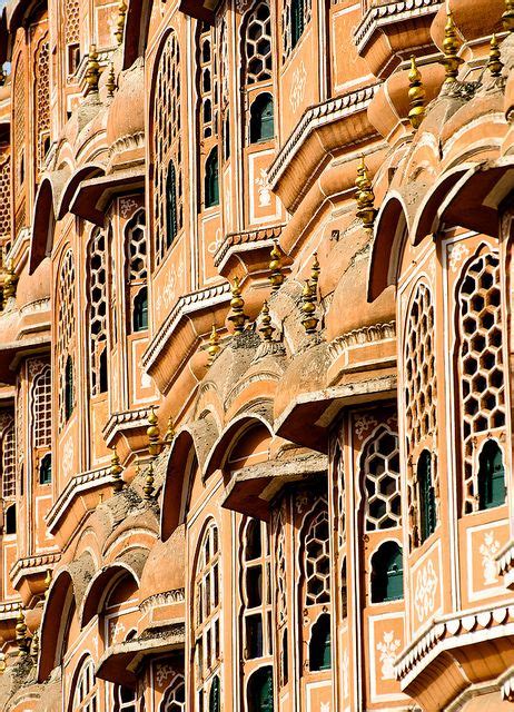 Hawa Mahal | Monument architecture, India architecture, Indian architecture