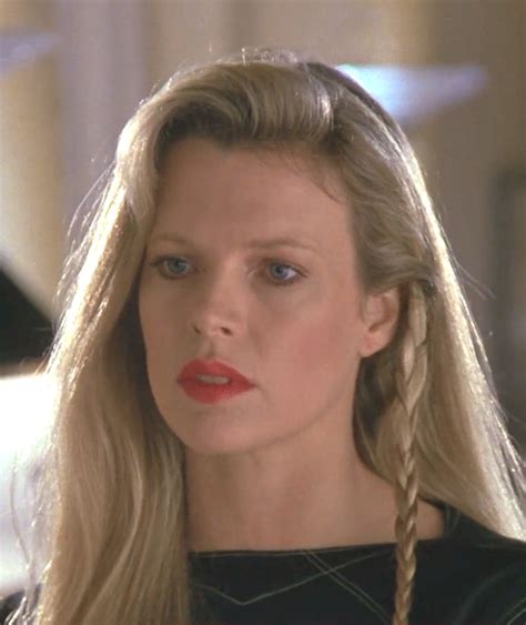 DC Comics in film n°8 - 1989 - Batman - Kim Basinger as Vicki Vale ...