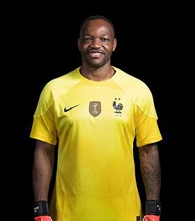 Steve Mandanda