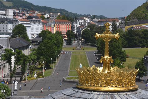 Lourdes, France – Sanctuary of our Lady (27.02.20) – JONO VERNON-POWELL