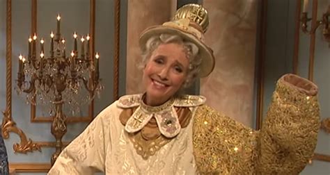 Emma Thompson Reprises ‘Beauty & the Beast’ Role on ‘SNL’ – Watch Now ...