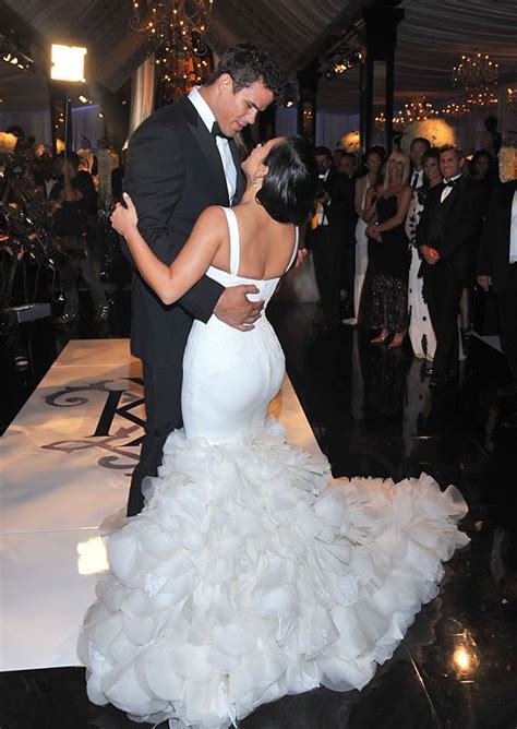 Remembering Kim Kardashian's First Extravagant Wedding | Beautiful ...