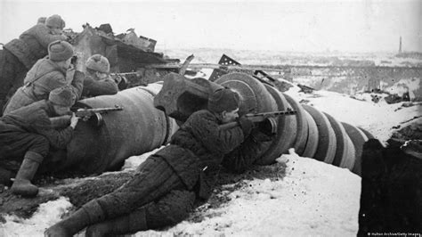 The battle of Stalingrad: A decisive turning point in WW2 – DW – 02/02/2023