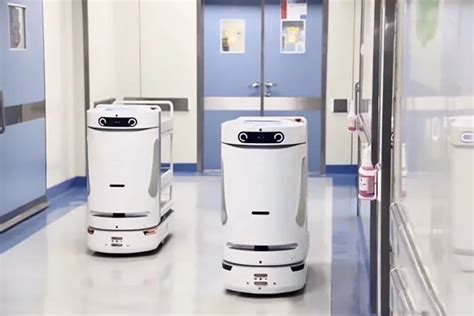 Robots are now working in hospital and can replace the jobs of up to ...