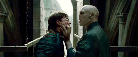 Harry and Voldemort - Harry Potter And The Deathly Hallows Part 2 Photo ...