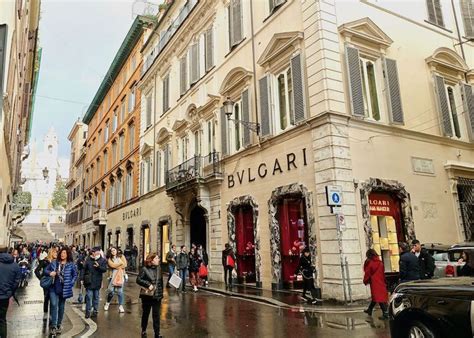 14 Best Shops and Markets in Rome