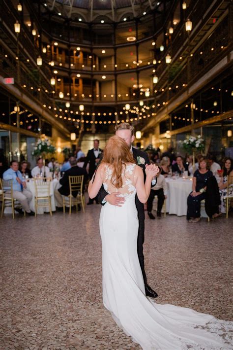 Hyatt Regency "the Arcade" Wedding, Cleveland Ohio | Ellen & Mark ...