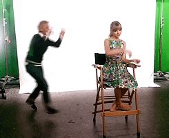 Taylor Swift Ellen Scares GIF - Find & Share on GIPHY