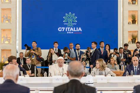 El G7 se centra en Rusia, China, la IA y una intervención del Papa