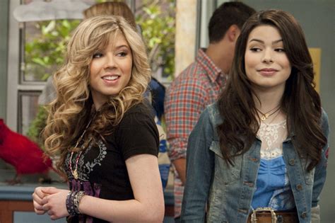 Why is Sam Puckett Not in iCarly Reboot? What Happened to Jennette McCurdy?