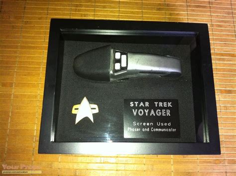 Star Trek: Voyager Phaser Communicator original prop weapon