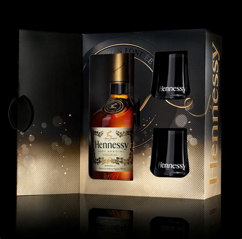 Hennessy Very Special Gift Packs on Packaging of the World - Creative ...