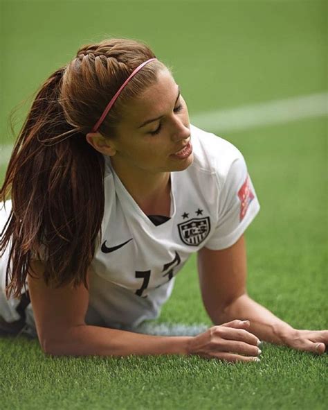 14+ Perfect Football Hairstyles For Girls