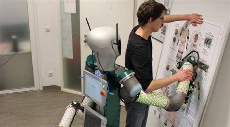 Responsive skin makes better robot helpers - Advanced Science News