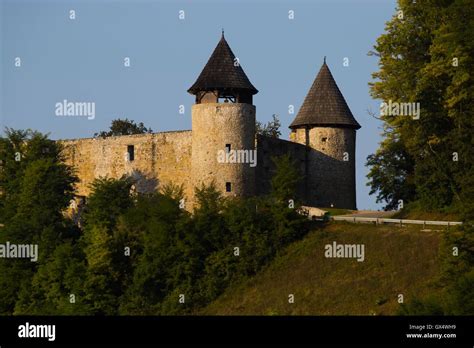 Novigrad castle fort on Dobra river in Croatia near Karlovac Stock Photo - Alamy