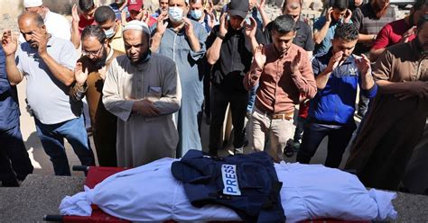 Funeral Held for Palestinian Journalist Killed in Airstrike - The New ...