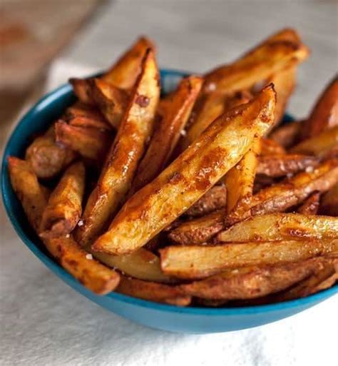 Baked Spicy Fries with Garlic Cheese Sauce Recipe - Pinch of Yum