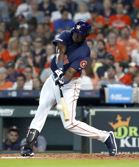 Yordan Álvarez homers in MLB debut to lift Astros over Orioles