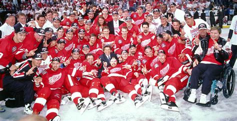Detroit Red Wings - Stanley Cup Champions 1998 | HockeyGods