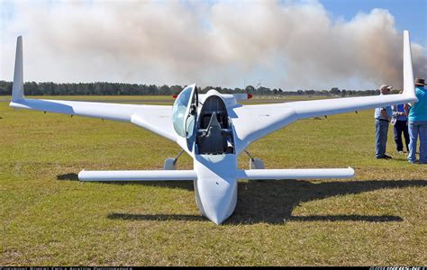 Rutan 61 Long-EZ - Untitled | Aviation Photo #5773543 | Airliners.net