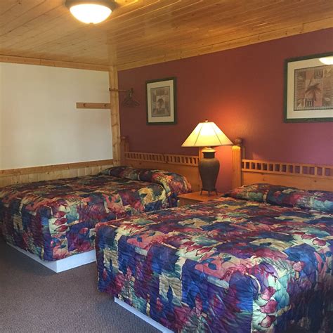 Z BAR CABINS AND MOTEL $75 ($̶1̶0̶2̶) - Updated 2022 Prices & Hotel Reviews - Buffalo, WY